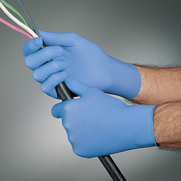TNT® Blue 5 mil Low Powder 9.5" Nitrile Disposable Gloves, 100/Box