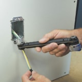 1/2", 3/4" Conduit Locknut Wrench thumbnail 2