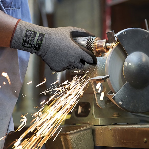 Foam Nitrile Palm Coated HPPE Reinforced DURACoil Knit Level A3 Cut Resistant Gloves