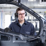 VeriShield™ 100 Series High Level NRR 30 Ear Muffs thumbnail 2