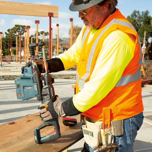 Bulldog™ SDS-Plus® 18V EC Cordless 1" Rotary Hammer & Mobile Dust Extractor Kit