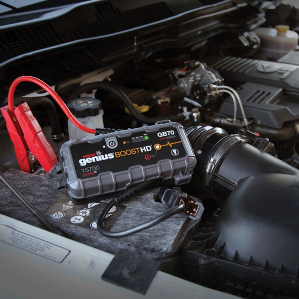 Genius® Boost HD Lithium 12V 2000 AMP Battery Jump Starter