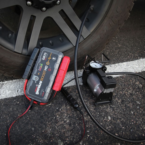Genius® Boost HD Lithium 12V 2000 AMP Battery Jump Starter