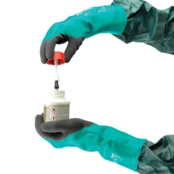 AlphaTec®  INTERCEPT™ 39 mil Lined 13.75" Chemical & Level A3 Cut Resistant Nitrile Gloves