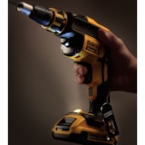 2AH Cordless Drywall Screwgun Kit thumbnail 4