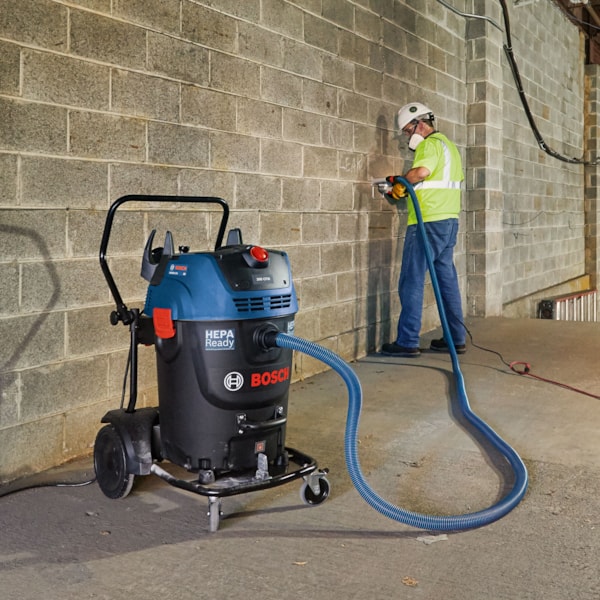 17 gal. 300 CFM Auto Filter Clean & HEPA Filter Dust Extractor Wet Dry Vac