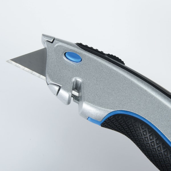 Sport Self-Retracting Safety Utility Knife
