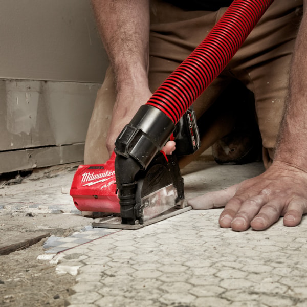 M12 FUEL™ Cordless Brushless 3" Compact Cut-Off Tool Kit