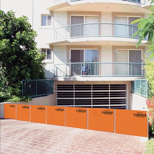 26"H x 30" - 35"W Adjustable Width Doorway Flood Gate
