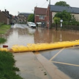14" x 50' Portable Self-Rising Water-Gate WL thumbnail 3