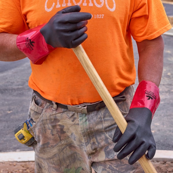 PredaStretch™ 18-Gauge Seamless Nylon Shell Glove with PVC/Nitrile Coating with Sandy Finish