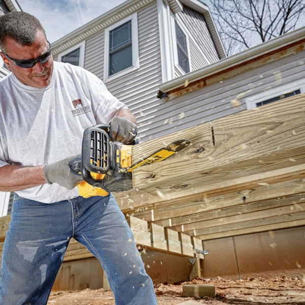 12" Cordless Chainsaw Kit