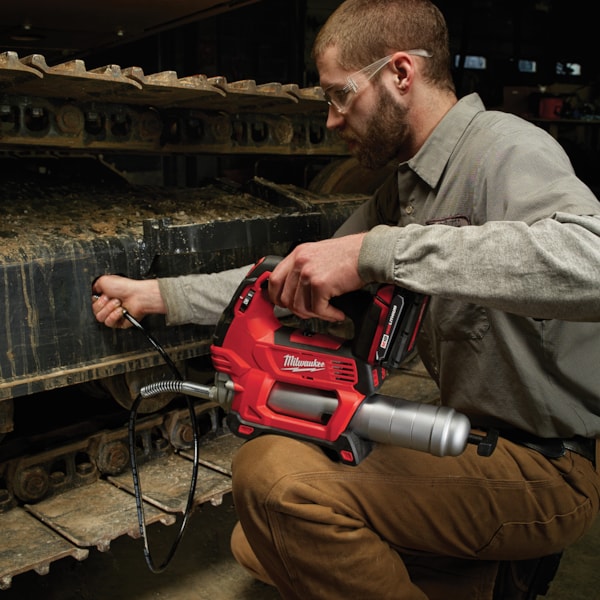 Cordless 2-Speed Grease Gun Kit