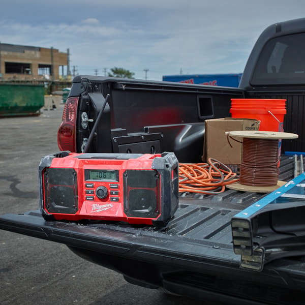 M18™ Jobsite Radio