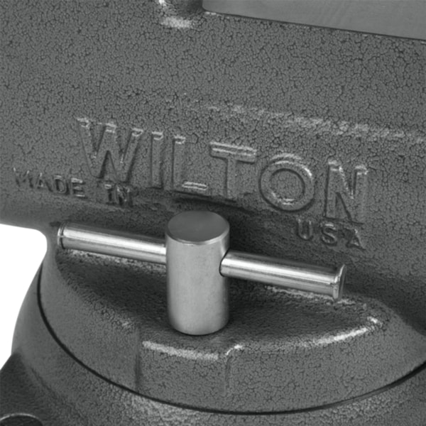 Combination Pipe And Bench 4-1/2” Jaw Round Channel Vise with Swivel Base