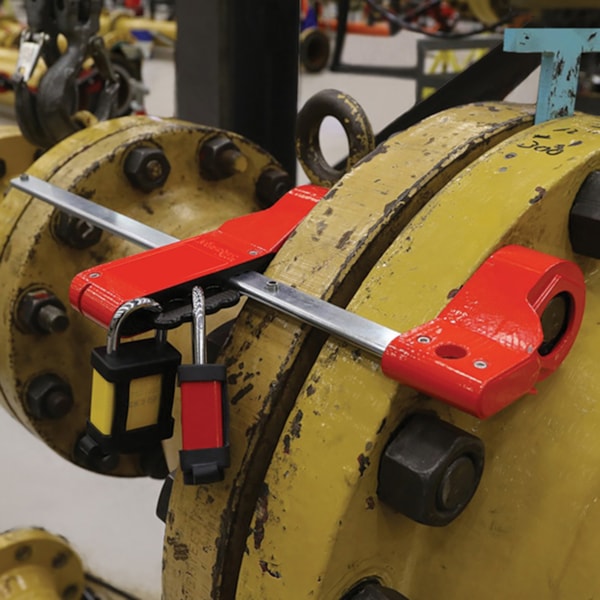 Blind Flange Lockout Device, Large
