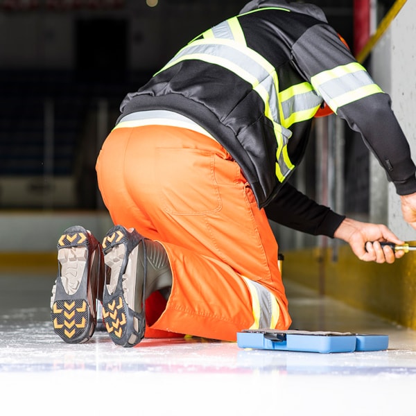  Indoor/Outdoor Spikeless Traction Aid