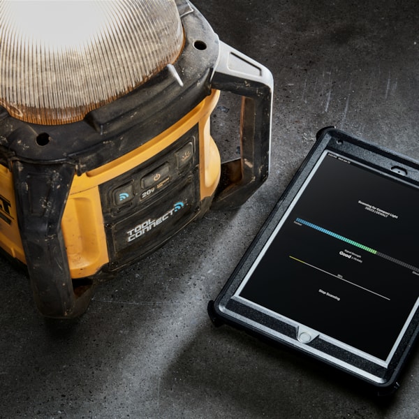 Tool Connect™ All-Purpose Cordless Work Light