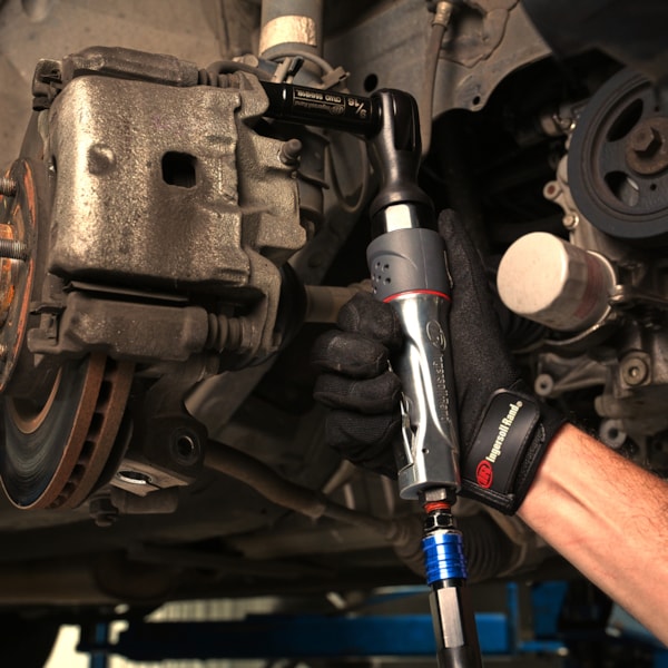 107XPA 3/8" Drive Air Ratchet Wrench, 73 ft-lb Max. Torque, 160 RPM