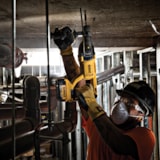 20V MAX* 1 in. Brushless Cordless SDS PLUS D-Handle Rotary Hammer  thumbnail 3