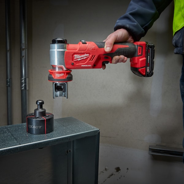 FORCE LOGIC™ 6T Knockout Tool 1/2" - 2" Kit
