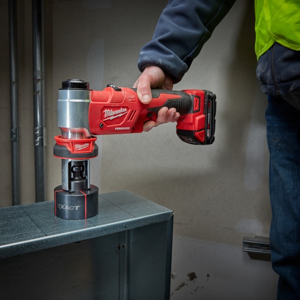 FORCE LOGIC™ 6T Knockout Tool 1/2" - 2" Kit