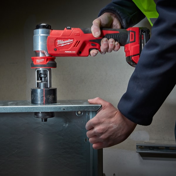 FORCE LOGIC™ 6T Knockout Tool 1/2" - 2" Kit