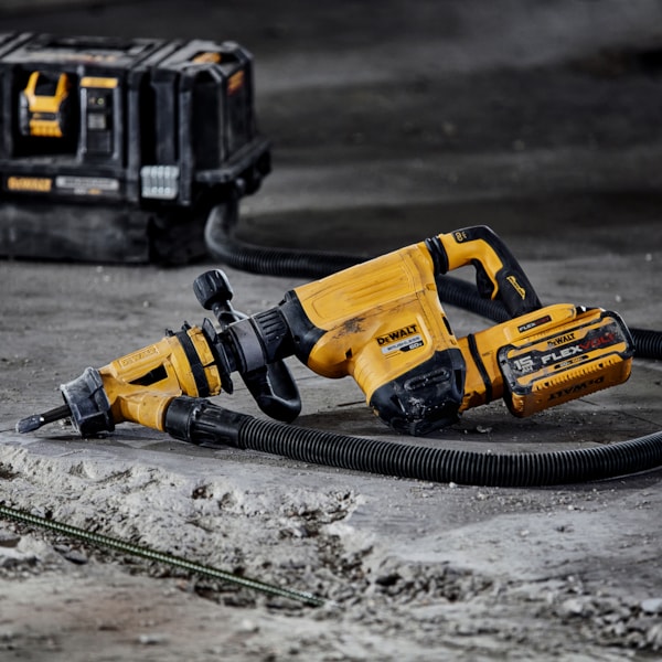 60V MAX* Cordless SDS Max Chipping Hammer Kit (15 lb)