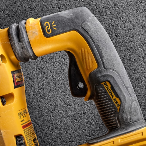 60V MAX* Cordless SDS Max Chipping Hammer Kit (15 lb)