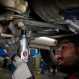 216B 3/8" Drive, Air Powered Impact Wrench, 200 ft-lbs Max. Reverse Torque, General Duty, Inline, Standard Anvil thumbnail 2