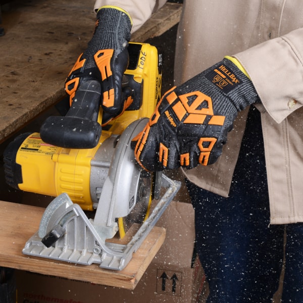 Cut Resistant A5 Gloves with TPR Protection